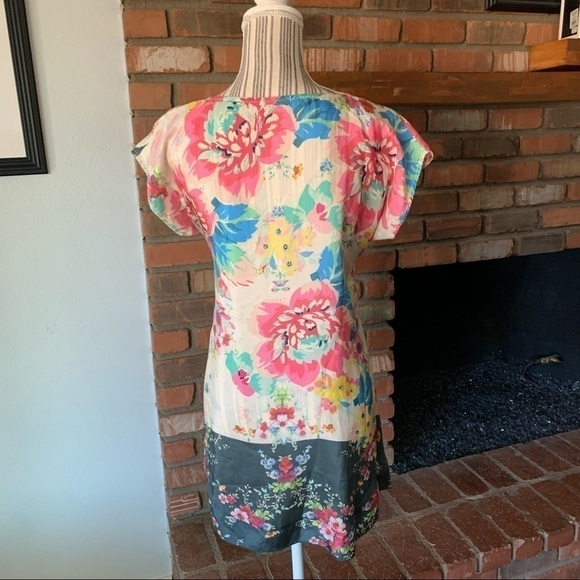 Johnny Was Silk Floral Short Sleeve Asymmetrical Tunic Dress Sz XS - Picture 6 of 8
